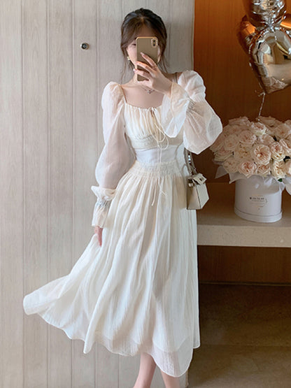 Classic Vintage Dress with a Flattering Fit