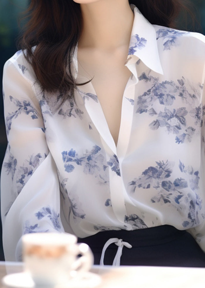 Effortlessly Elegant Blouse with a Timeless Design