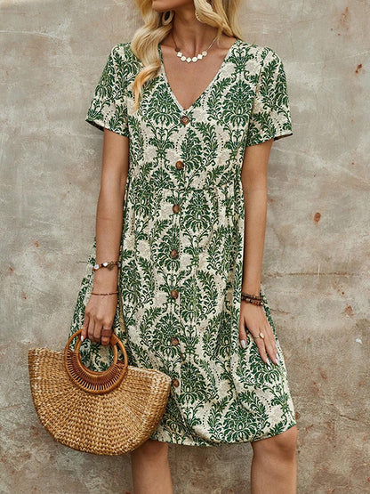Sophisticated Dress with a Clean Classic Look