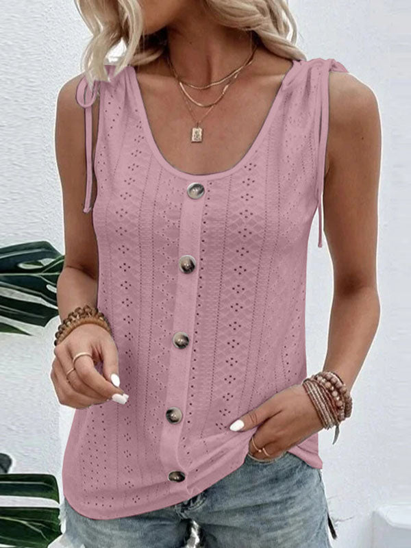 Polished Top with an Effortless Classic Look
