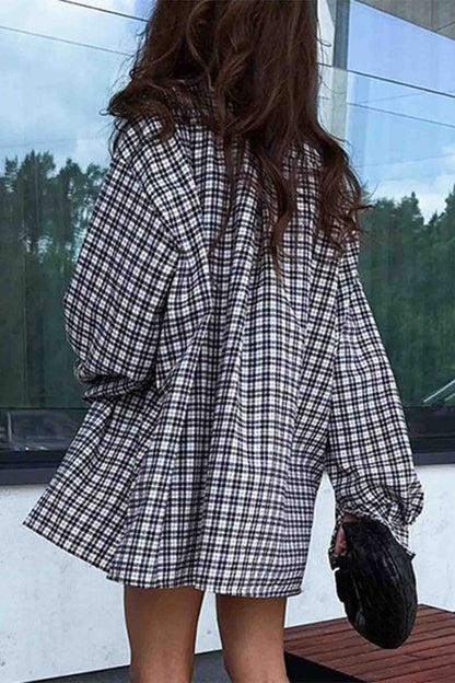 Classic Vintage Blouse with a Flattering Fit