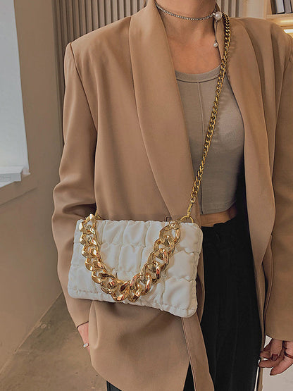 Effortlessly Elegant Bag with a Timeless Design