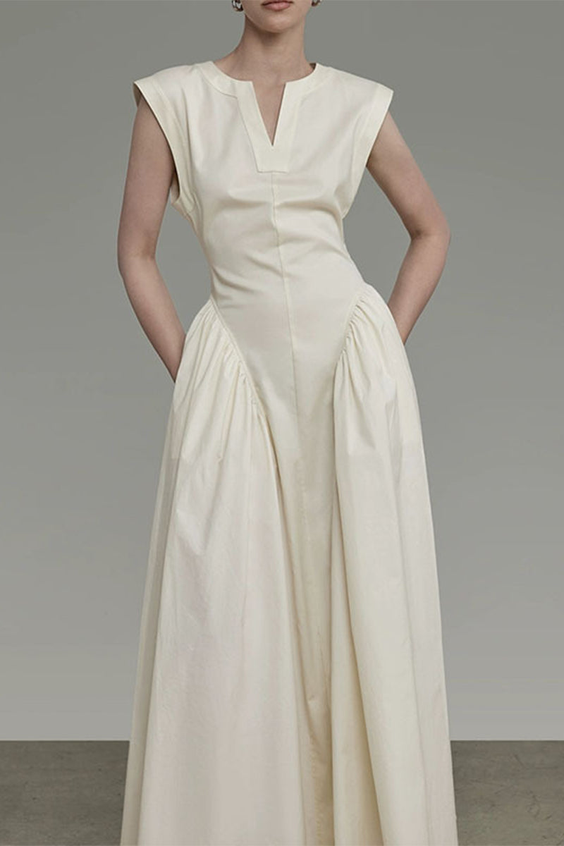 Effortlessly Elegant Dress with a Timeless Design