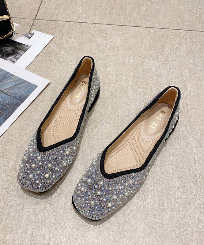 Classic Vintage Shoes with a Flattering Fit