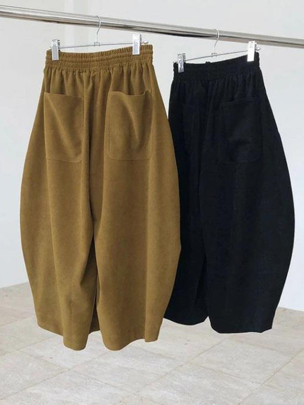 Classic Vintage Trousers with a Flattering Fit