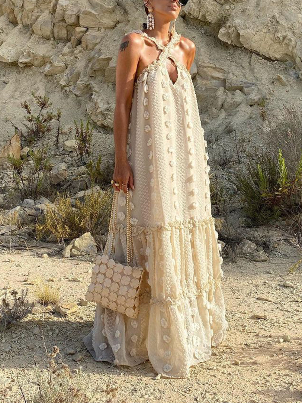 Beautifully Finished Dress in a Timeless Design
