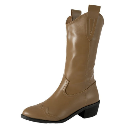 Well Tailored Boots with a Graceful Silhouette
