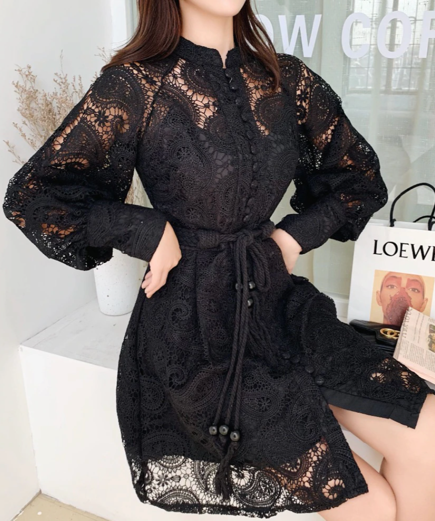 Beautifully Crafted Dress in a Classic Style