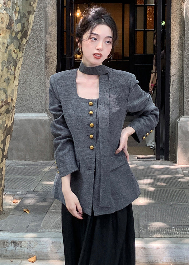 Beautifully Finished Coat in a Timeless Design