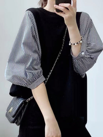 Effortlessly Elegant T-Shirt with a Timeless Design