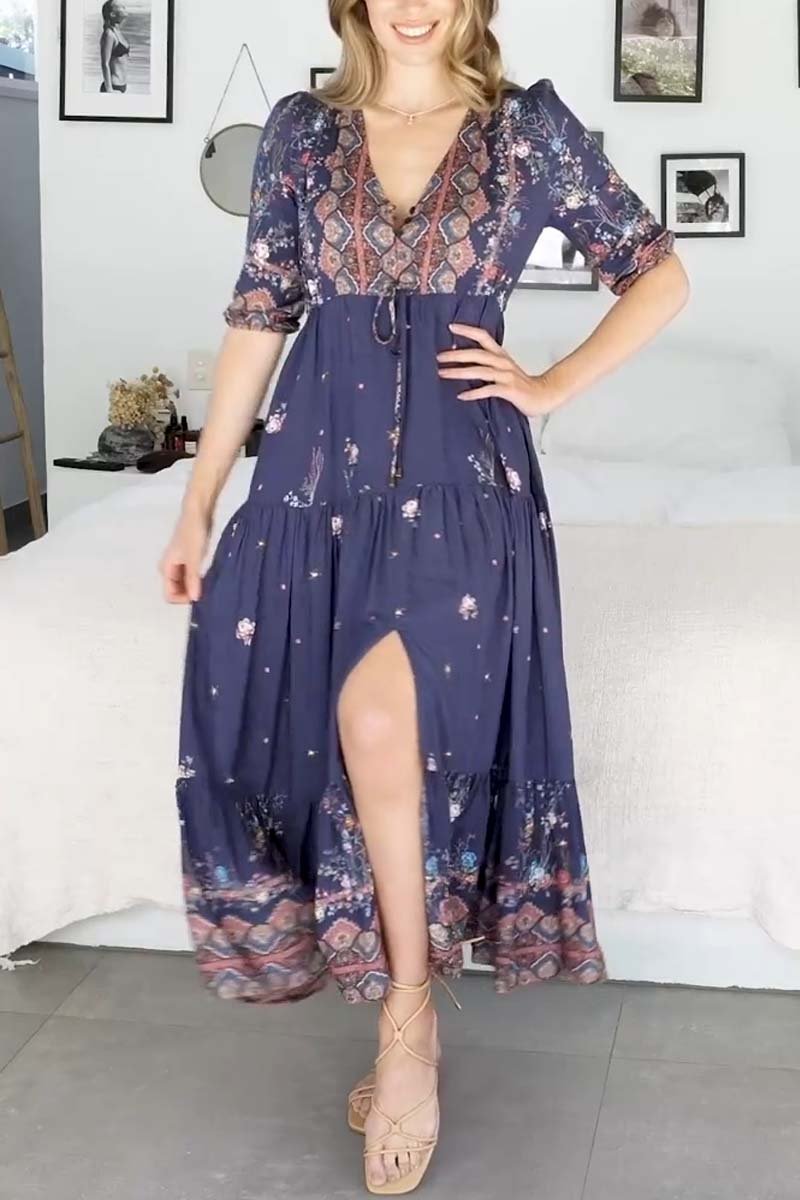 Classic Vintage Dress with a Flattering Fit