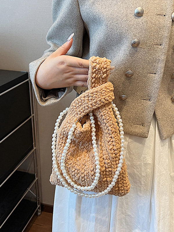 Sophisticated Bag with a Clean Classic Look