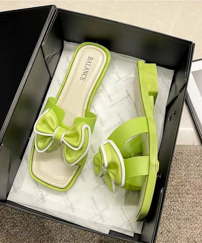 Classic Vintage Sandals with a Flattering Fit
