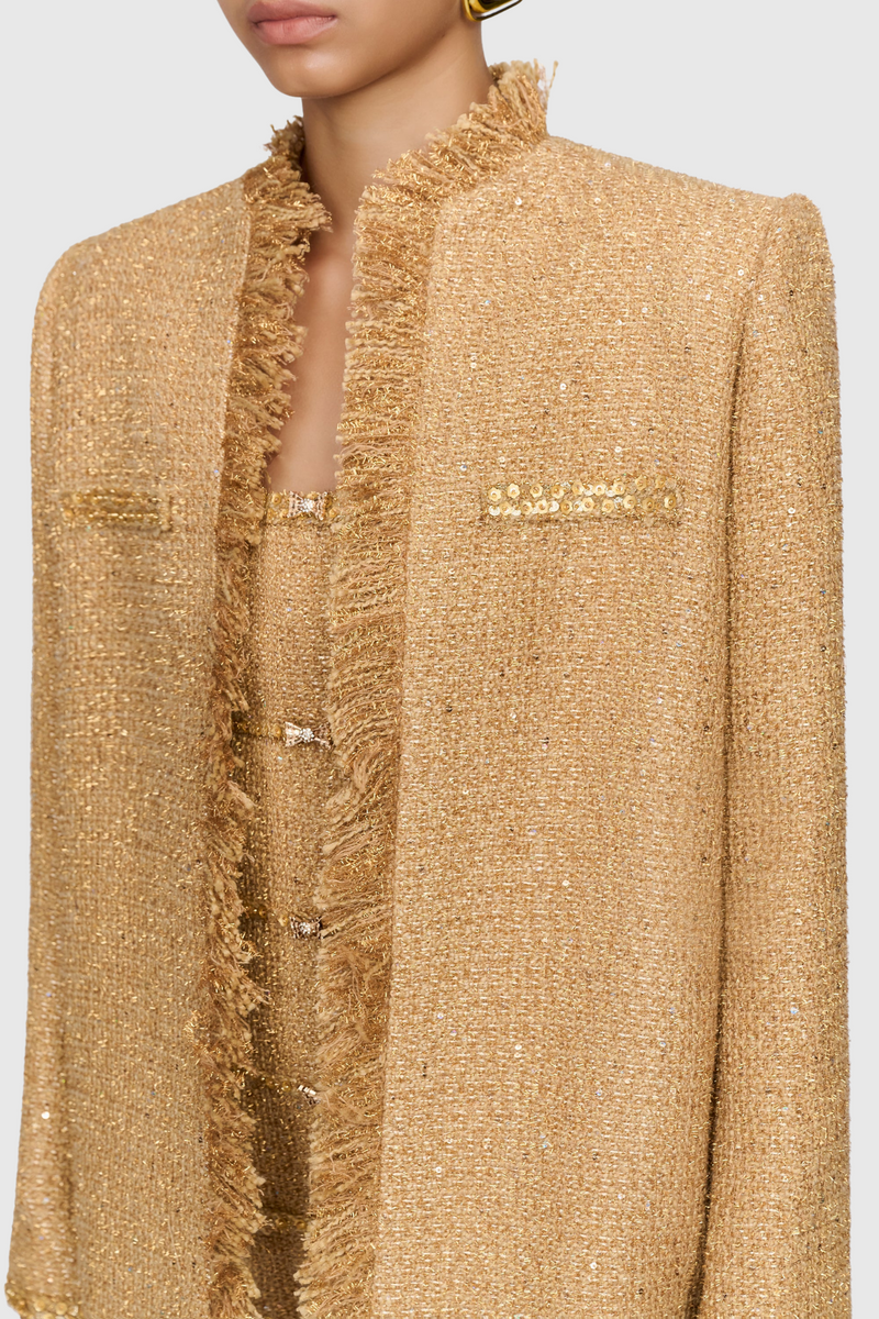 Beautifully Crafted Dress in a Classic Style