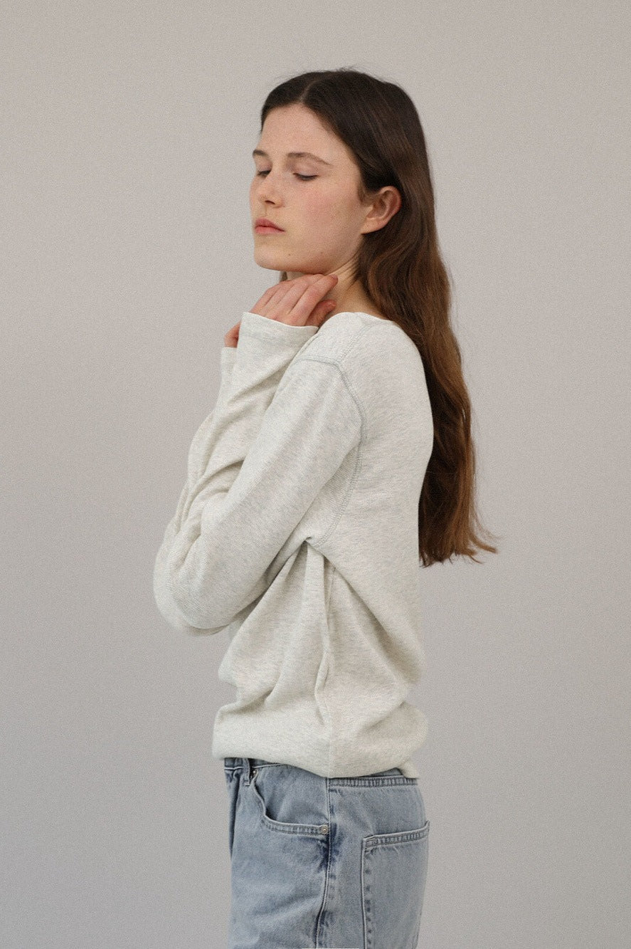 Effortlessly Elegant Top with a Timeless Design