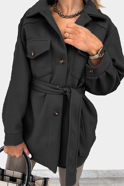 Effortlessly Elegant Garment with a Timeless Design