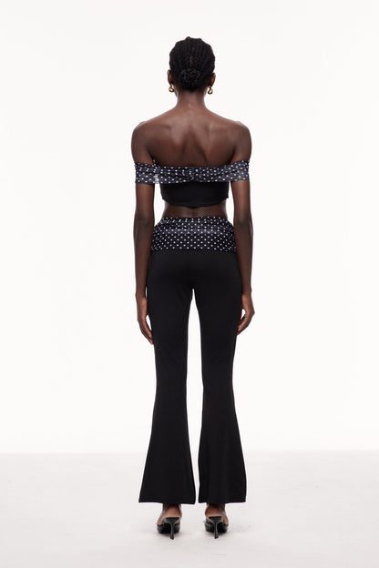 Well Tailored Pants with a Graceful Silhouette