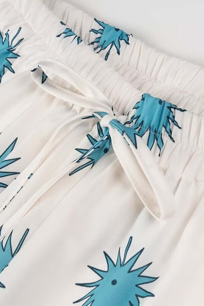 Effortlessly Elegant Pants with a Timeless Design