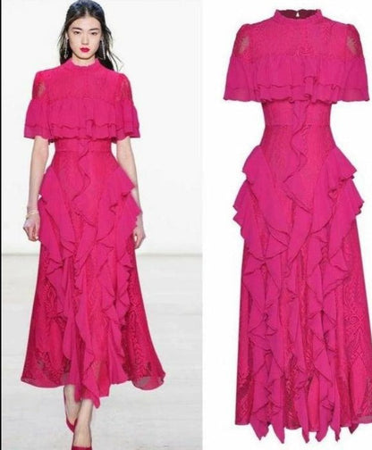Well Tailored Dress with a Graceful Silhouette