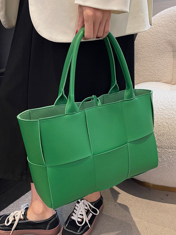 Classic Vintage Bag with a Flattering Fit