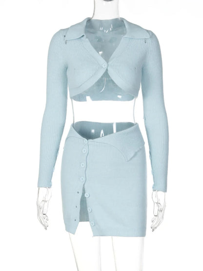 Well Tailored Top with a Graceful Silhouette