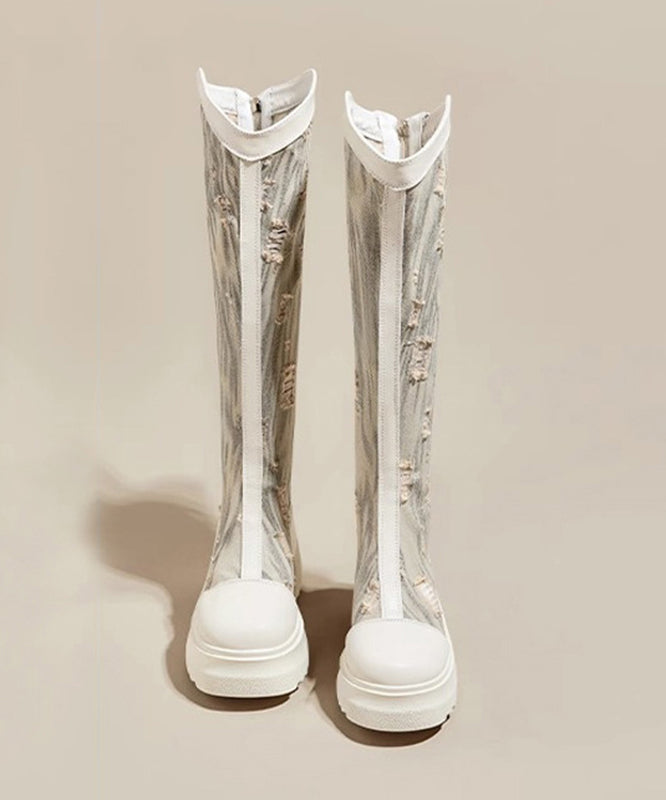 Beautifully Finished Boots in a Timeless Design