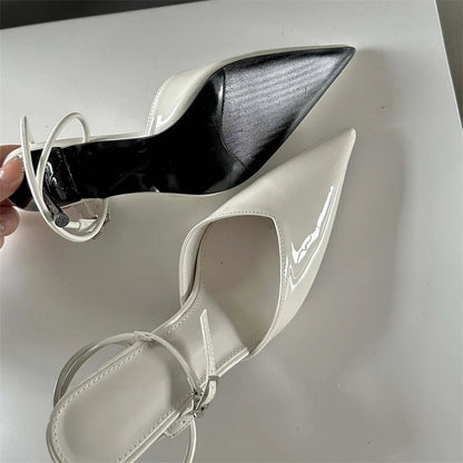 Well Tailored Heels with a Graceful Silhouette