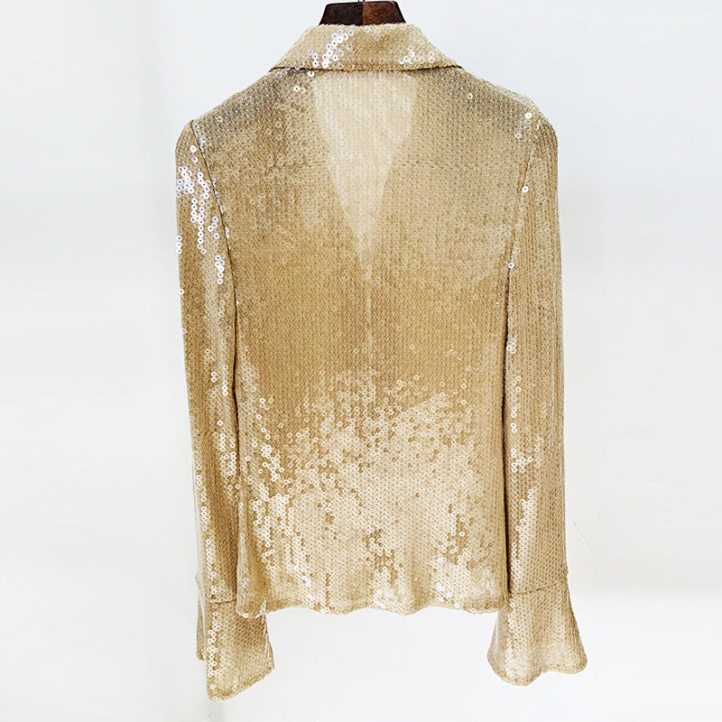 Well Tailored Shirt with a Graceful Silhouette