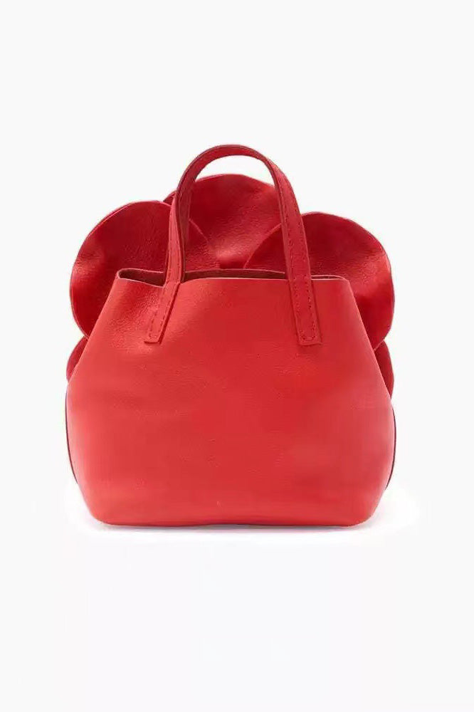 Beautifully Crafted Bag in a Classic Style