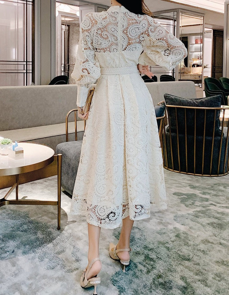 Gracefully Styled Dress for Any Occasion