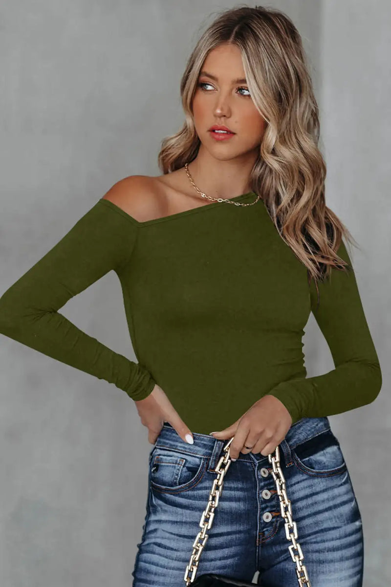 Classic Vintage Top with a Flattering Fit