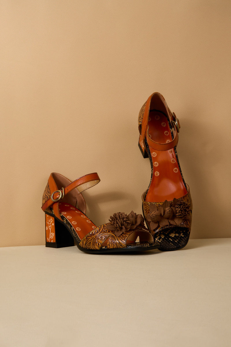 A Vintage Style Heels with Delicate Timeless Details