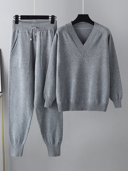Elegantly Styled Pullover for Everyday Wear
