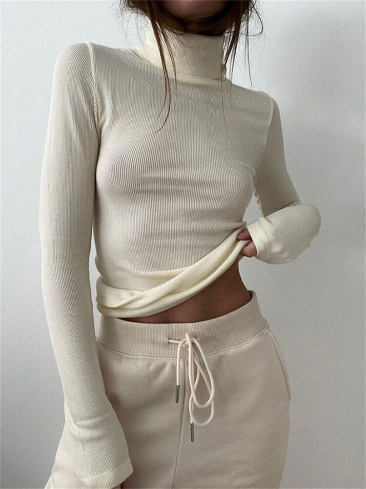Effortlessly Elegant Pullover with a Timeless Design