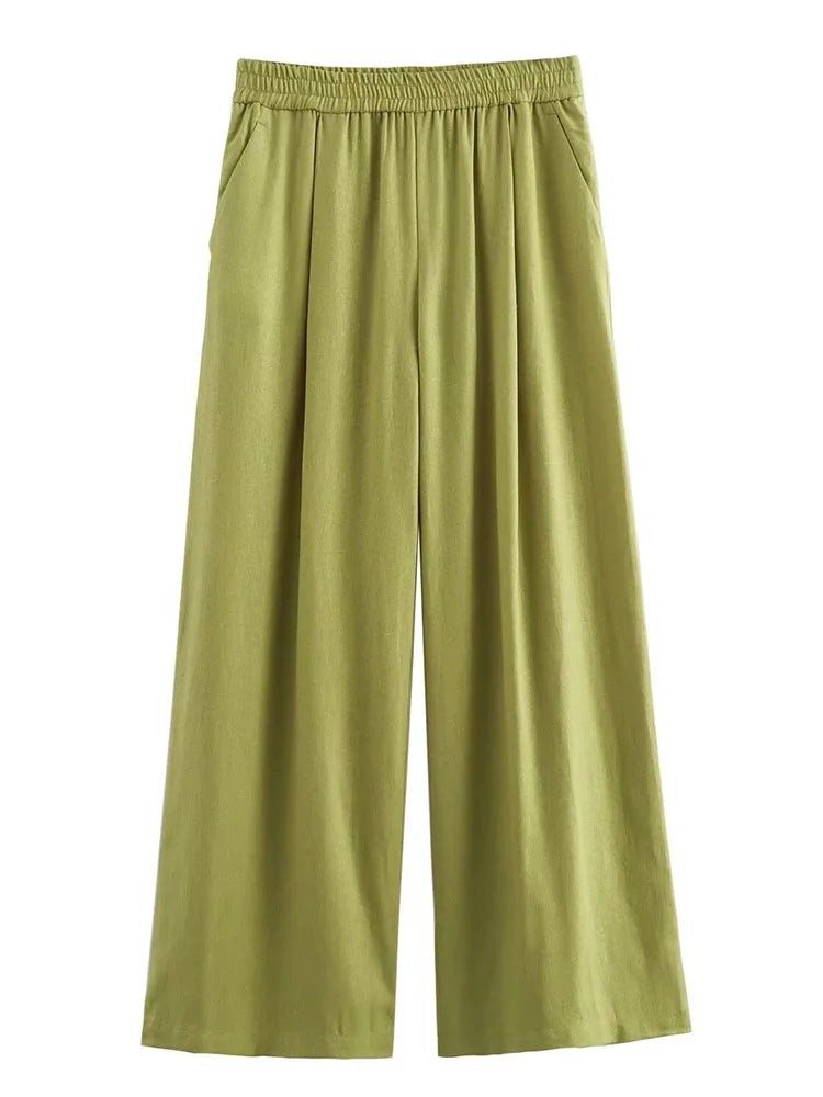 Beautifully Finished Garment in a Timeless Design