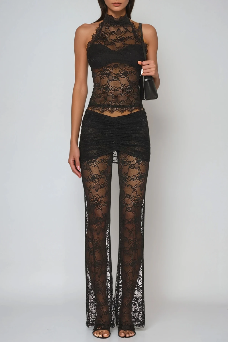 Well Tailored Pants with a Graceful Silhouette