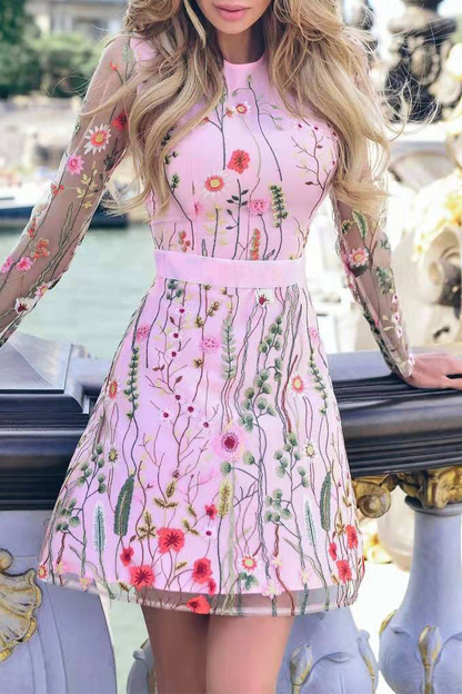 Classic Vintage Dress with a Flattering Fit