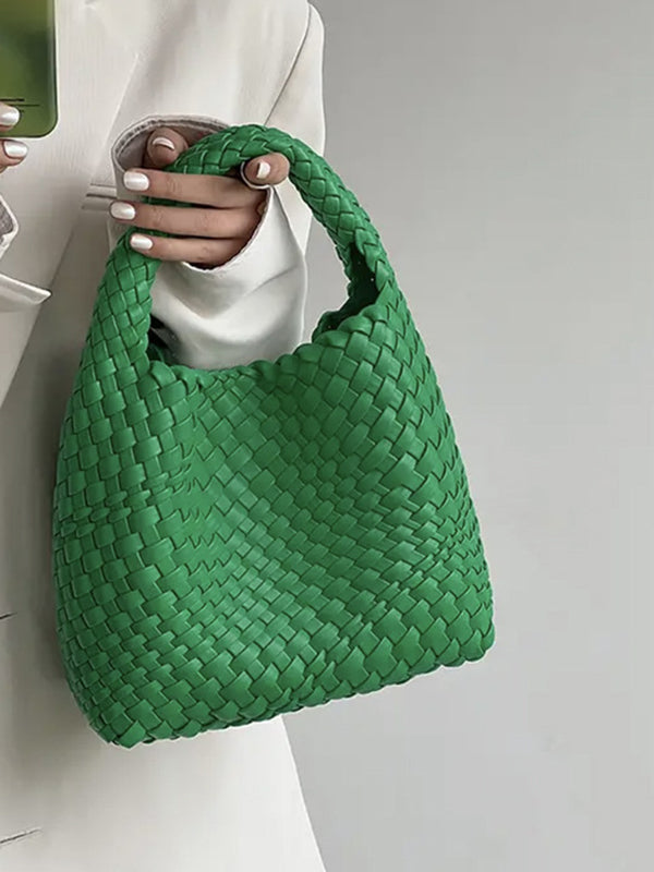 Beautifully Finished Bag in a Timeless Design
