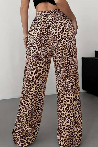 Elegantly Styled Pants for Everyday Wear