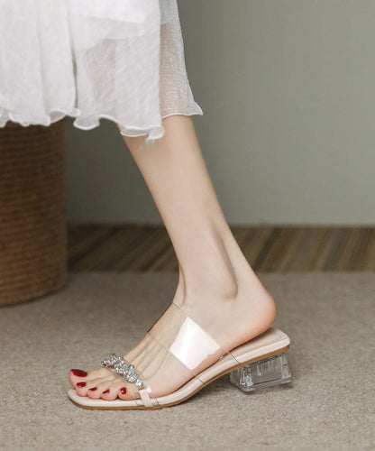 Beautifully Finished Heels in a Timeless Design