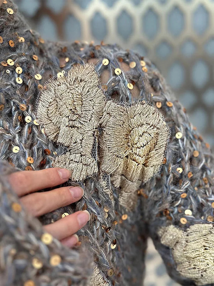 Effortlessly Elegant Cardigan with a Timeless Design