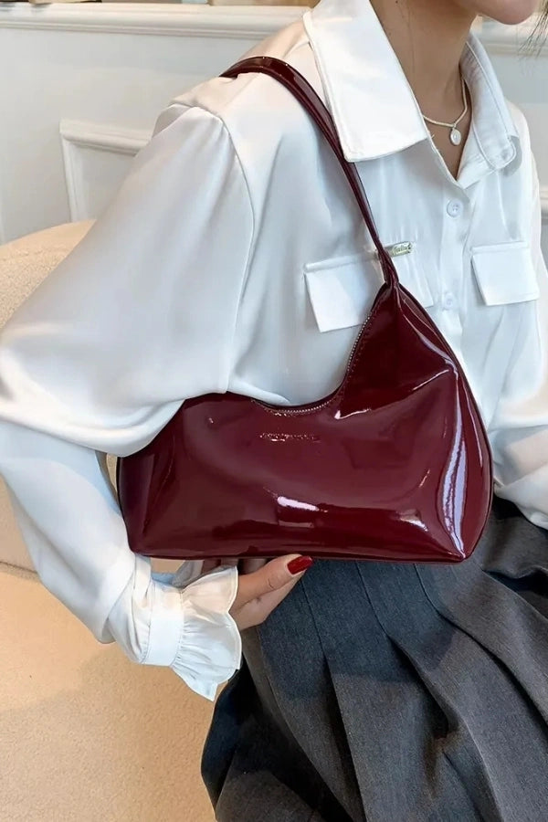 Beautifully Crafted Bag in a Classic Style