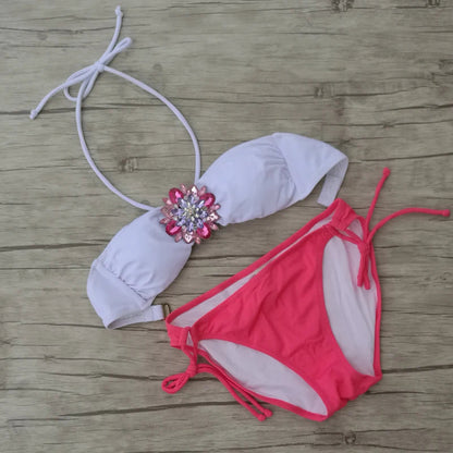 Well Tailored Bikini with a Graceful Silhouette