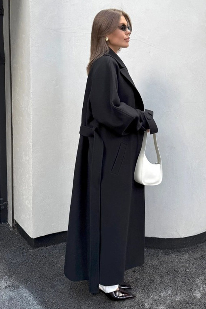 Classic Vintage & Enduringly Stylish Coat