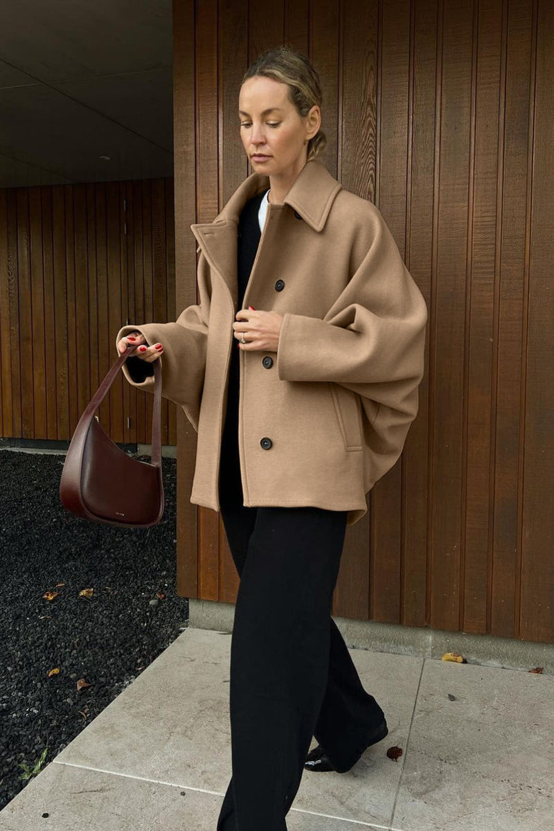 Beautifully Finished Coat in a Timeless Design
