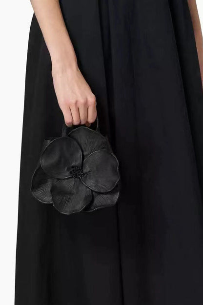 Beautifully Crafted Bag in a Classic Style