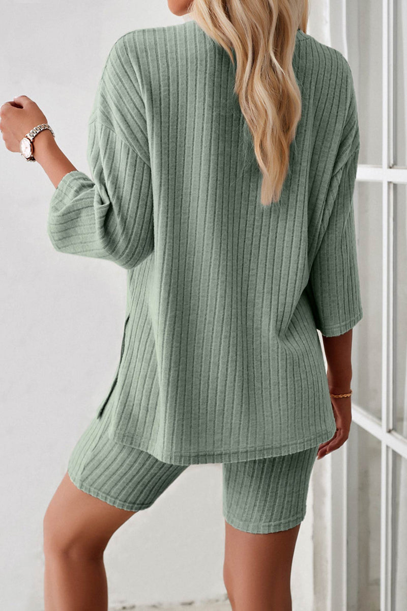 Beautifully Crafted T-Shirt in a Classic Style