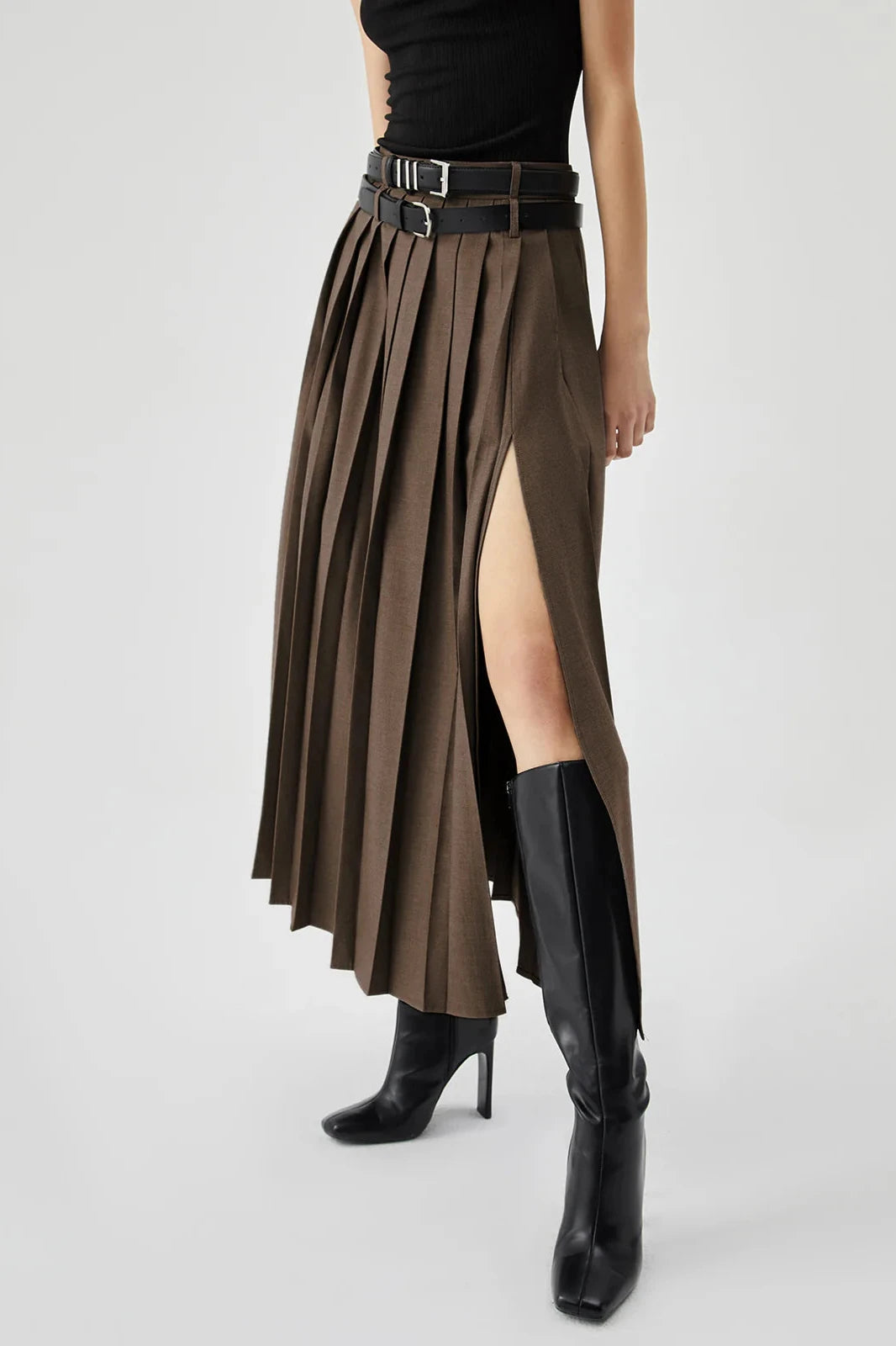 Gracefully Styled Garment for Any Occasion