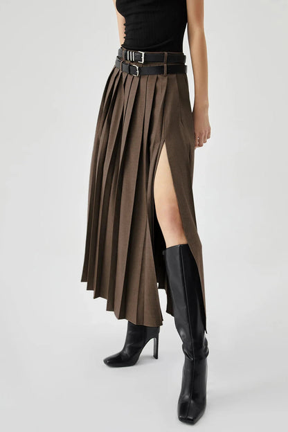 Gracefully Styled Garment for Any Occasion