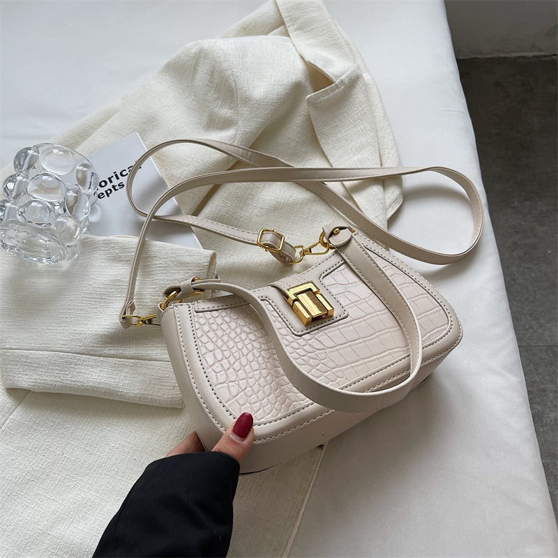Sophisticated Bag with a Clean Classic Look